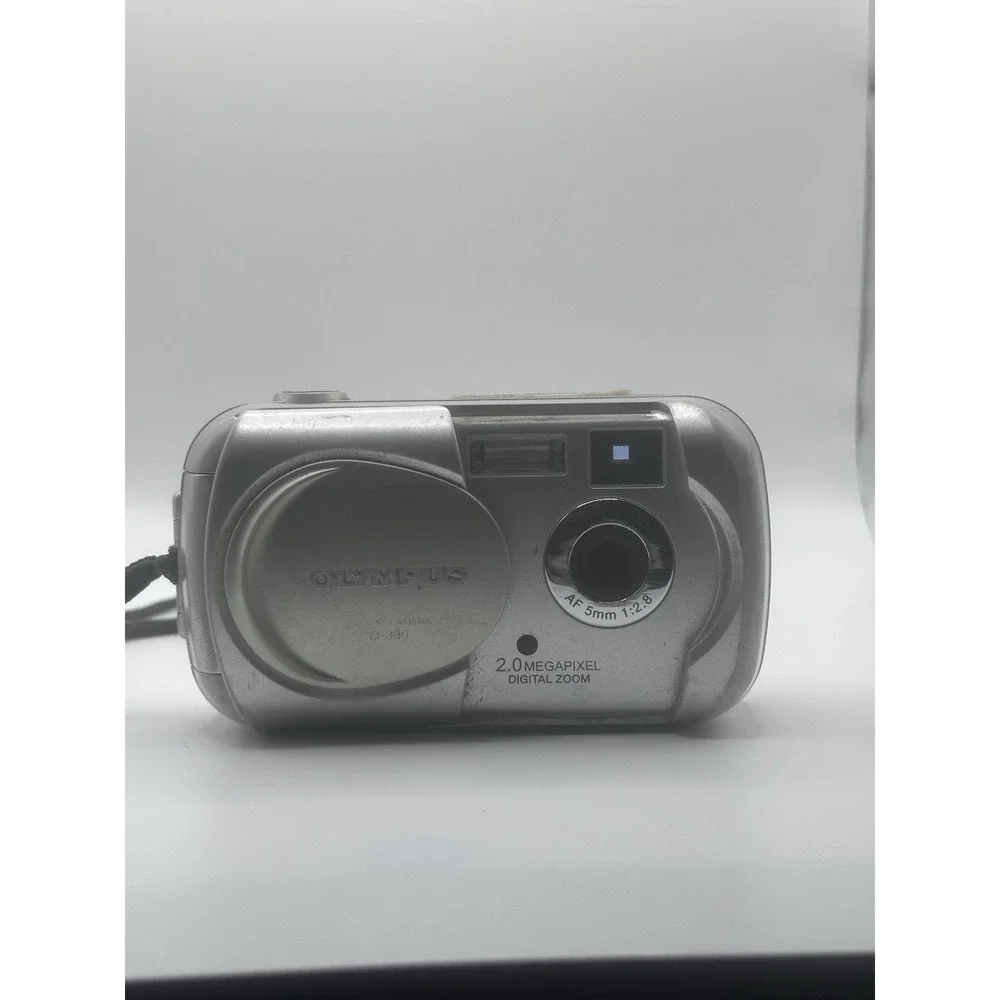 Olympus D-390 2.0MP Compact Digital Camera Untested For Parts/ Repair